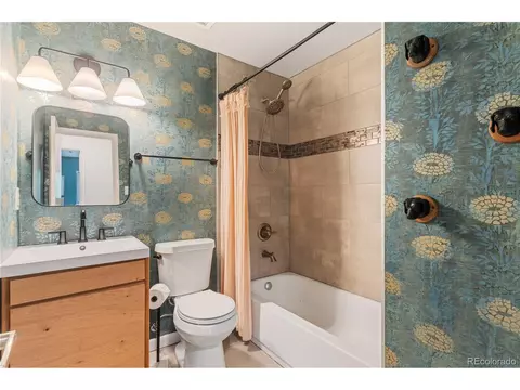5525 E Bails Dr, Denver, CO 80222 photo 28