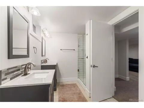 5525 E Bails Dr, Denver, CO 80222 photo 40