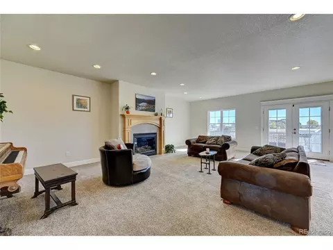 996 Pinehurst Ct, Bennett, CO 80102 photo 11