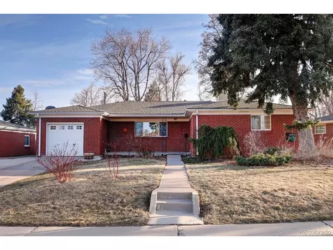 5460 E Bails Dr, Denver, CO 80222 photo 1