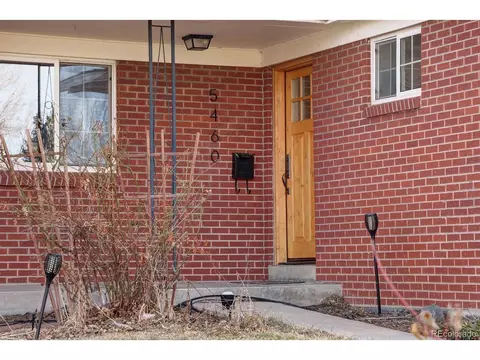 5460 E Bails Dr, Denver, CO 80222 photo 2