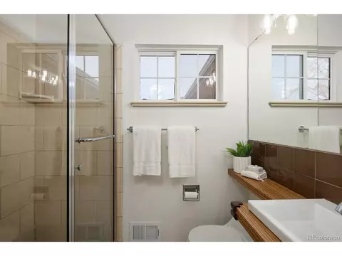 5460 E Bails Dr, Denver, CO 80222 photo 24