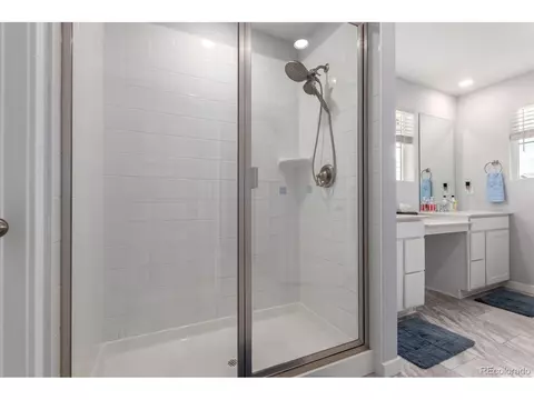 Bath - 24306 E Ohio Dr, Aurora, CO 80018 photo 5 of 10