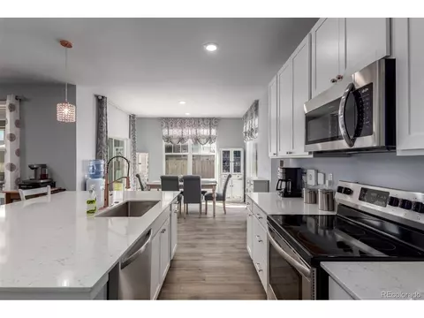 Kitchen - 24306 E Ohio Dr, Aurora, CO 80018 photo 4 of 5