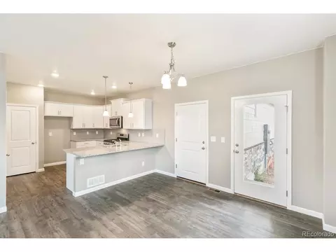 21763 E 8th Ave, Aurora, CO 80018 photo 9