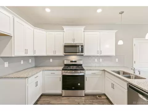 21763 E 8th Ave, Aurora, CO 80018 photo 6
