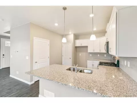 21763 E 8th Ave, Aurora, CO 80018 photo 5