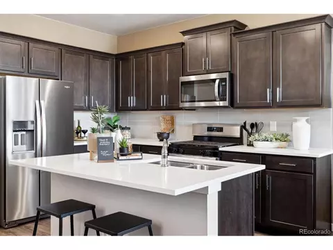 22322 E 7th Pl, Aurora, CO 80018 photo 4