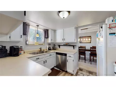 958 Mercury Cir, Lone Tree, CO 80124 photo 5