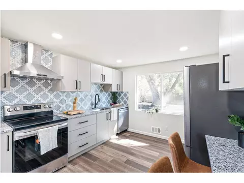 14068 E 28th Ave, Aurora, CO 80011 photo 5