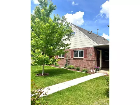 3740 Eudora St, Denver, CO 80207 photo 2