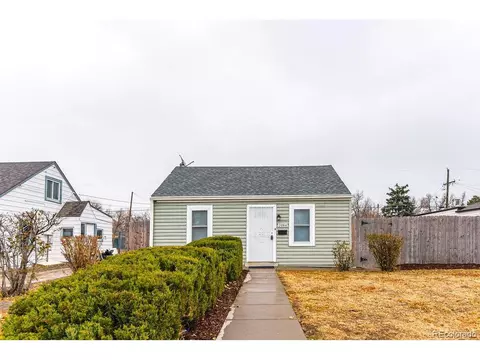 2084 Elmira St, Aurora, CO 80010