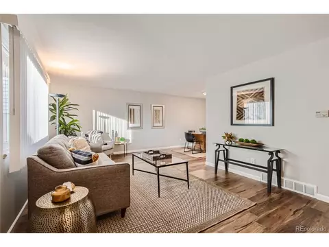 9535 W Lake Pl, Littleton, CO 80123