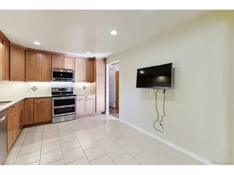 Undisclosed, Arvada, CO 80004 photo 17