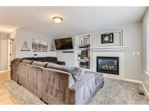 19753 E Garden Dr, Centennial, CO 80015 photo 10
