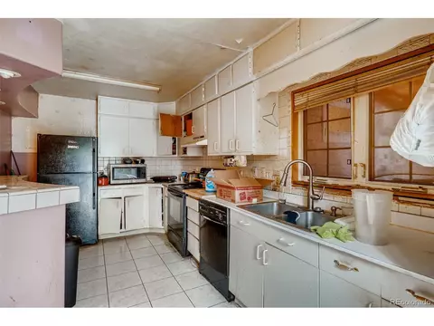 10642 E 7th Ave, Aurora, CO 80010 photo 8