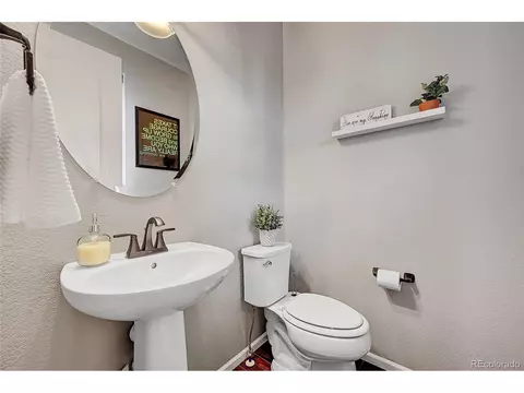 10759 E 25th Dr, Aurora, CO 80010 photo 5