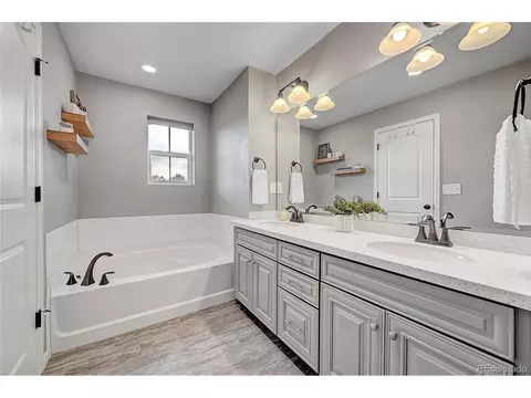 10759 E 25th Dr, Aurora, CO 80010 photo 30