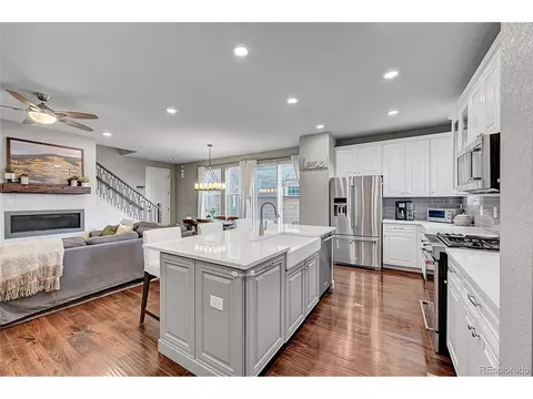 10759 E 25th Dr, Aurora, CO 80010 photo 6