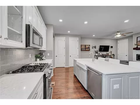 10759 E 25th Dr, Aurora, CO 80010 photo 9