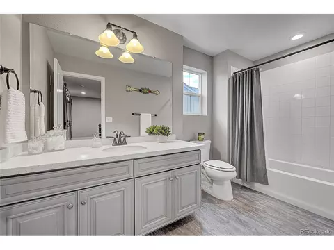 10759 E 25th Dr, Aurora, CO 80010 photo 19