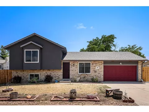 906 S Mckinley Ave, Fort Lupton, CO 80621