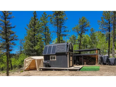 2927 Pathfinder Rd, Florissant, CO 80816