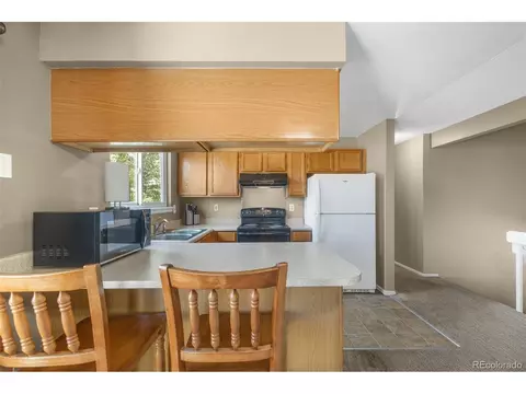 Kitchen - 21173 E 42nd Ave, Denver, CO 80249 photo 4 of 4
