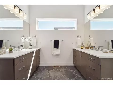 9811 E 63rd Ave, Denver, CO 80238 photo 21