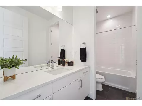 9811 E 63rd Ave, Denver, CO 80238 photo 28