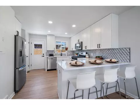 4952 E 9th Ave, Denver, CO 80220 photo 6