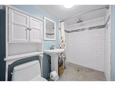 Undisclosed, Denver, CO 80206 photo 11