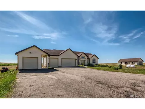 46758 E Harvard Ave, Bennett, CO 80102 photo 3