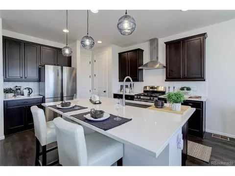 Kitchen - 21056 E Radcliff Pl, Aurora, CO 80015 photo 4 of 4