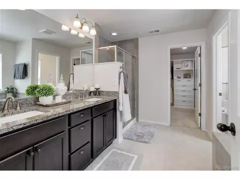 Bath - 21056 E Radcliff Pl, Aurora, CO 80015 photo 2 of 5