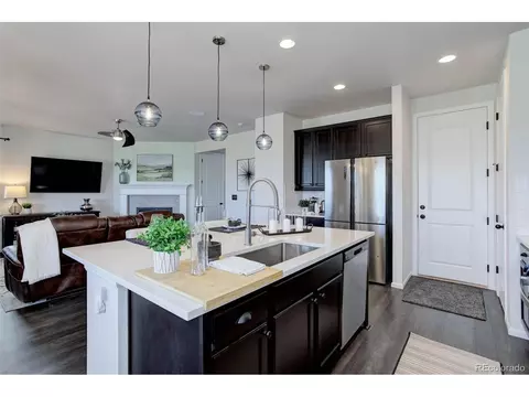 Kitchen - 21056 E Radcliff Pl, Aurora, CO 80015 photo 2 of 4