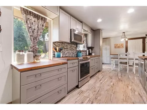 1935 Newcombe Dr, Lakewood, CO 80215