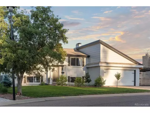13316 W Center Dr, Lakewood, CO 80228