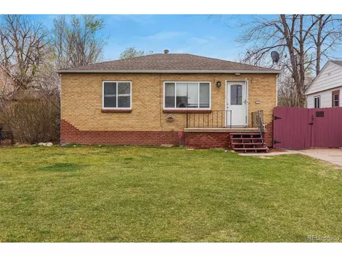 4624 S Lincoln St, Englewood, CO 80113