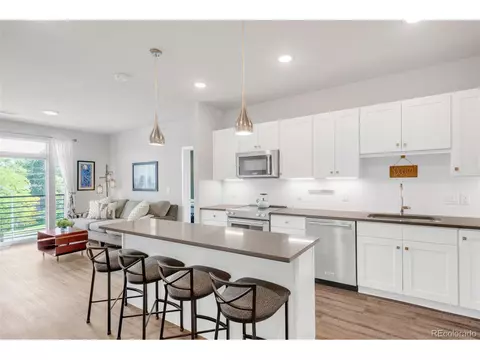 155 S Monaco Pkwy #302, Denver, CO 80224