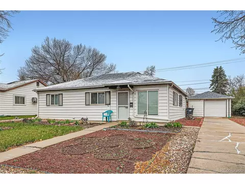 1011 Uvalda St, Aurora, CO 80011