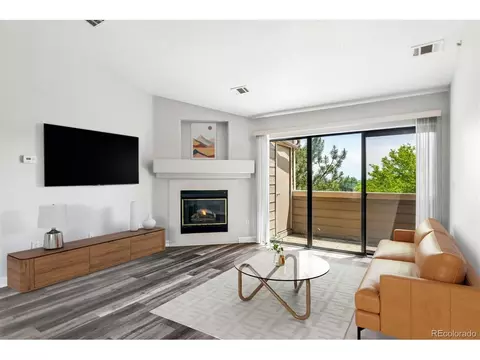 7388 S Alkire St #305, Littleton, CO 80127