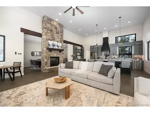 801 Overlook Dr, Granby, CO 80446