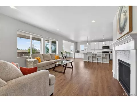 Living - 7160 E 116th Cir, Thornton, CO 80233 photo 2 of 3