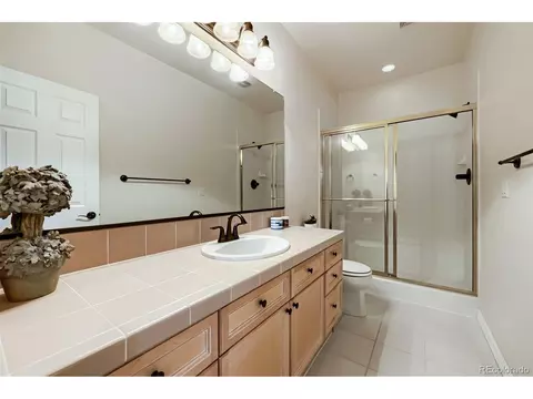 Bath - 10140 Longview Dr, Lone Tree, CO 80124 photo 4 of 6