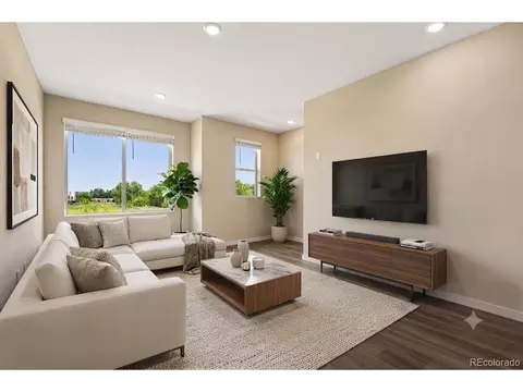 6816 Kendrick Ln, Arvada, CO 80007