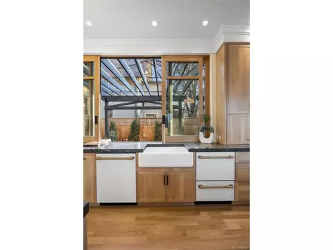 Kitchen - 1650 E 7th Ave, Denver, CO 80218 photo 2 of 3
