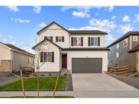 924 Steppe Ln, Windsor, CO 80550