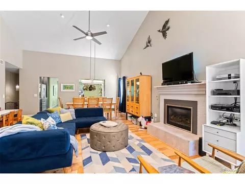 2207 E Nichols Dr, Centennial, CO 80122 photo 9