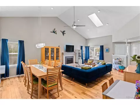 2207 E Nichols Dr, Centennial, CO 80122 photo 8